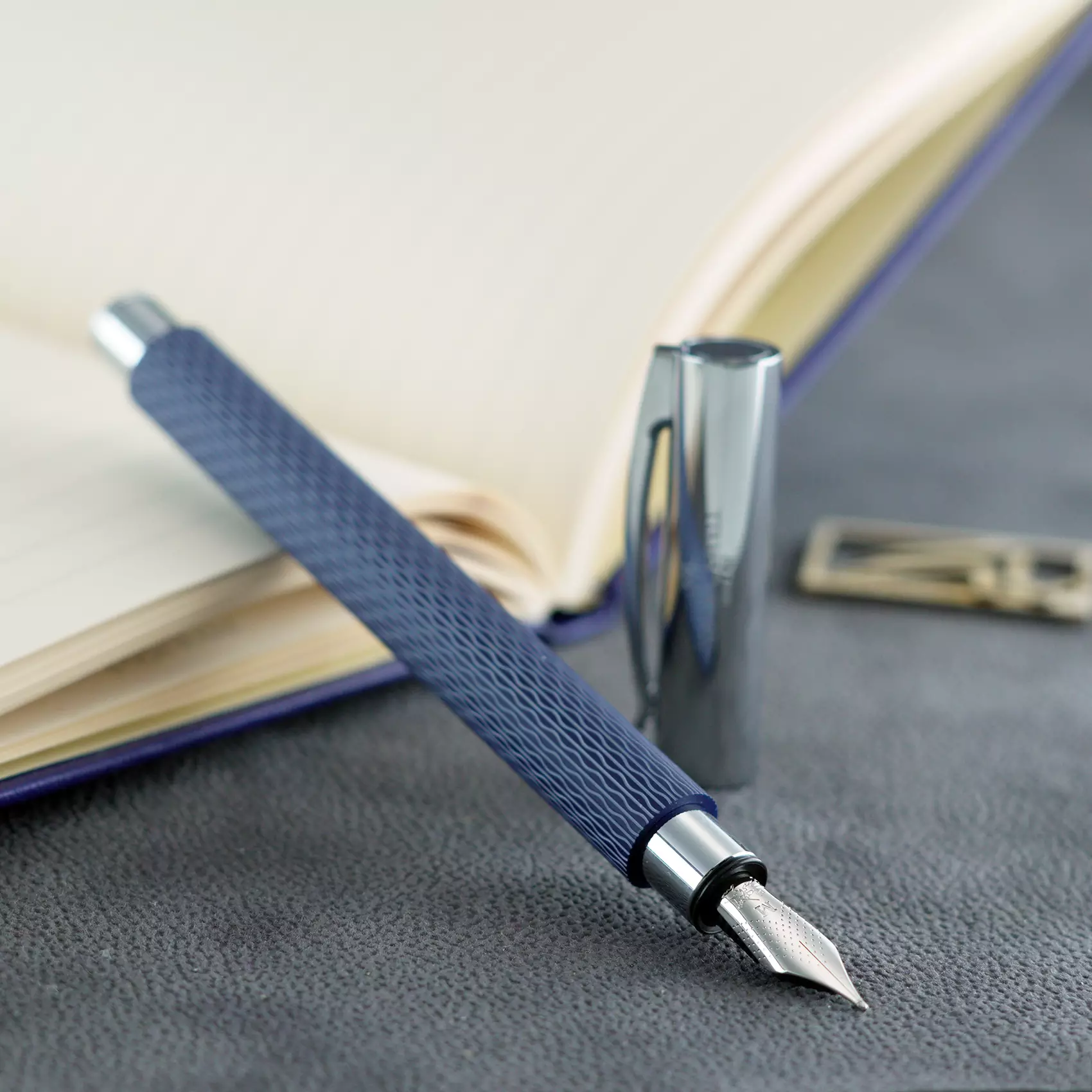 فابرکاستل خودنویس امبیشن اپ آرت آب عمیق 147120 FABER-CASTELL Ambition Fountain Pen OpArt Deep Water