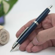 خودنویس پایلوت کپلس آبی کاربنی [خوش قیمت] PILOT Capless Vanishing point FP Blue carbonesque