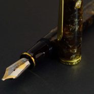 خودنویس پلیکان سووران رونسانس قهوه ای PELIKAN Souveran Renaissance brown M1000