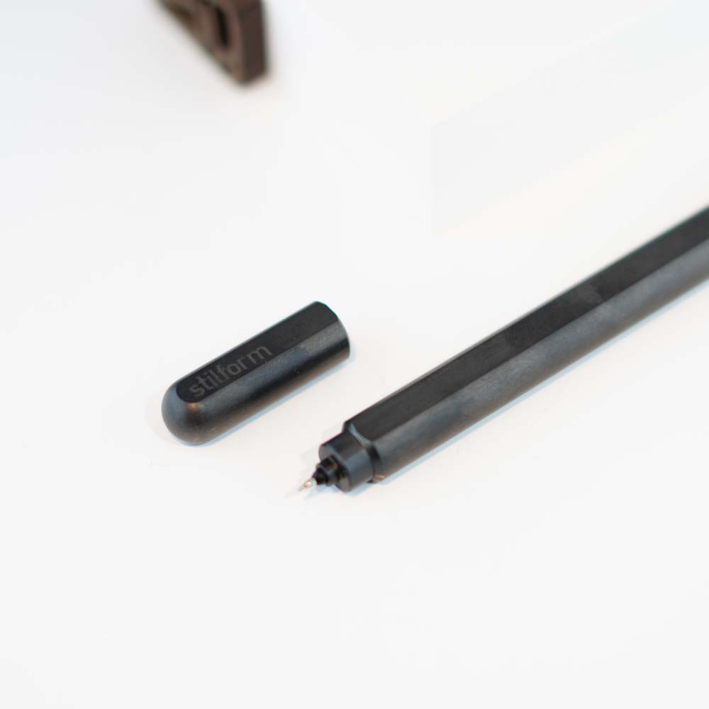 روان نویس ژل پن تیتانیوم استیل فرم آرک مشکی STILFORM Titanium ARC gel pen DLC