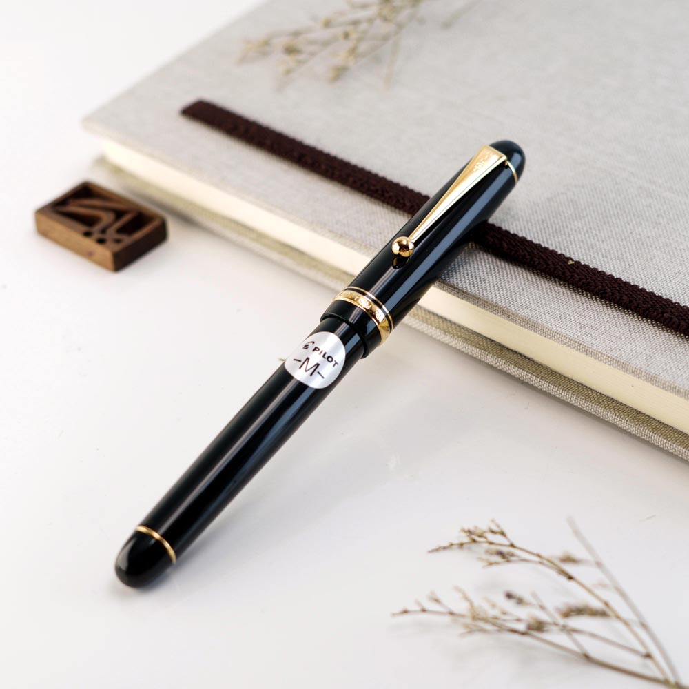 خودنویس پایلوت مشکی طلایی کاستوم 74 PILOT Black Custom
