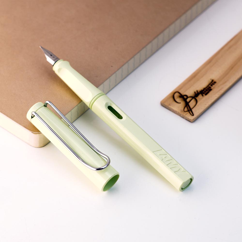 خودنویس لامی سافاری نعناع سبز پاستلی LAMY SAFARI FP Mint 36