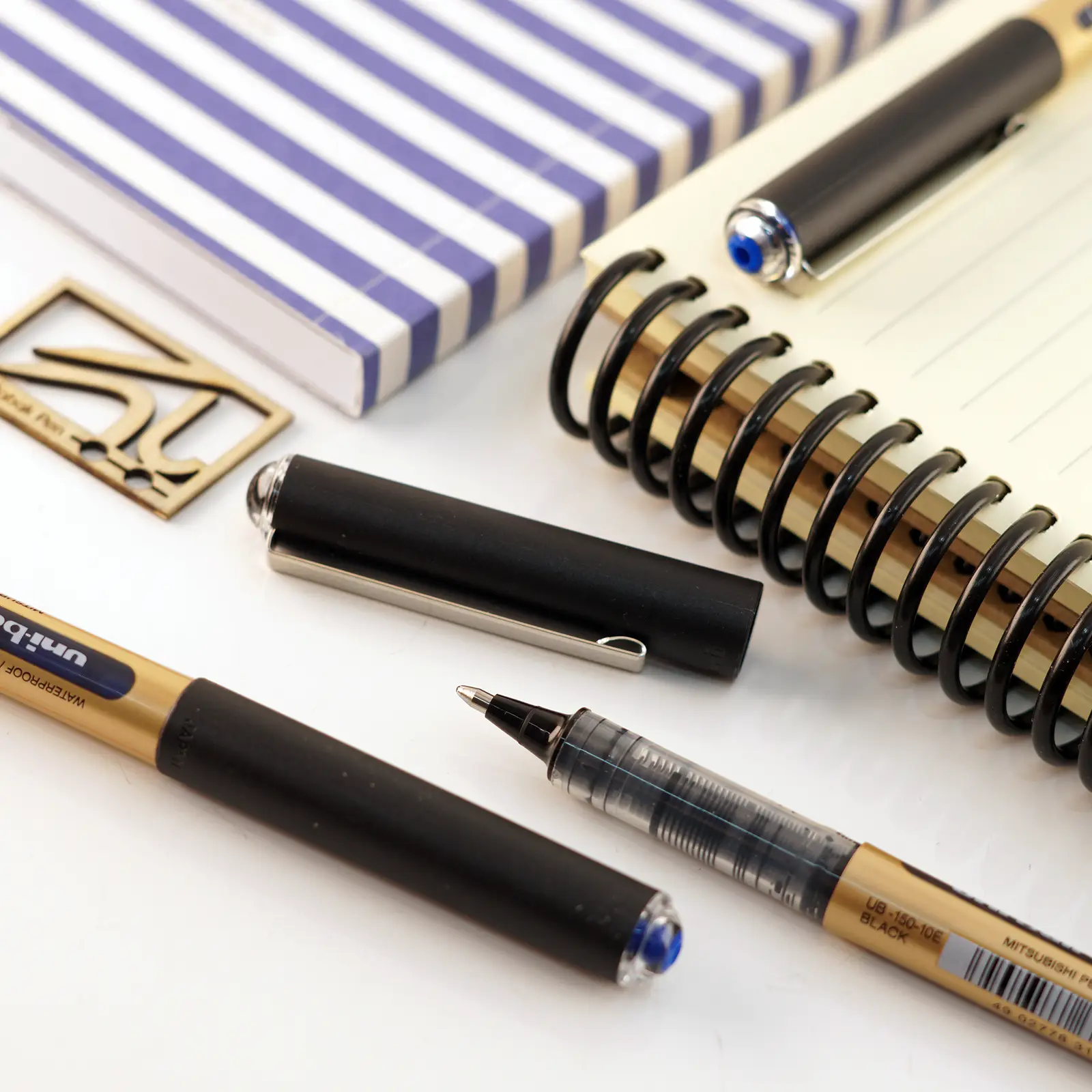 روان نویس یونی بال چشمی ضخیم نویس UNI BALL RP Eye UB 150-10