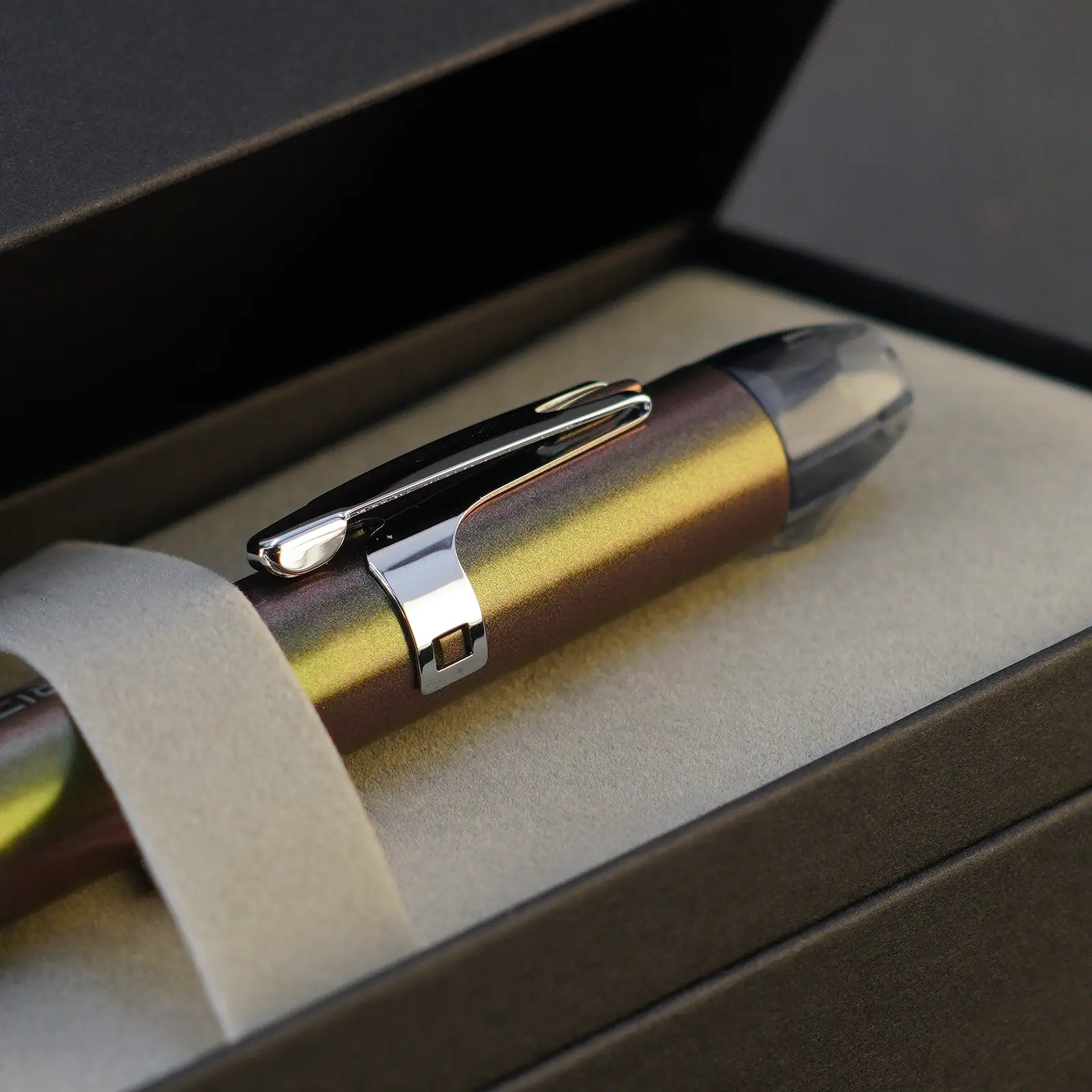 خودنویس کوریداس اسفین 4