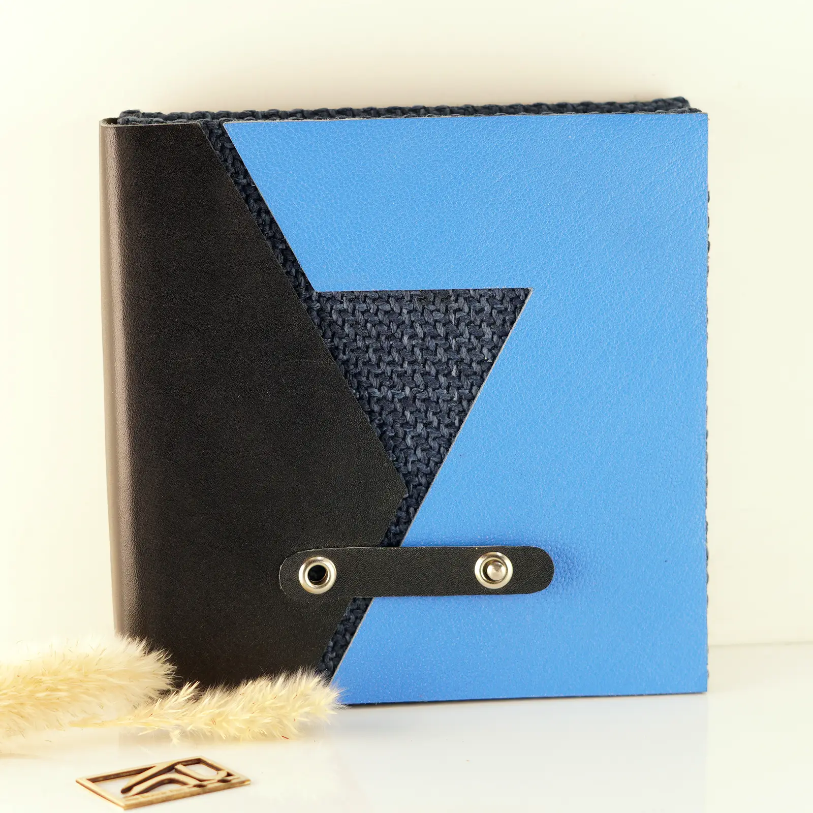 دفتر دستساز نیهان مثلث مشکی آبی ED Concept Store Handmade notebook Covert black blue Circle