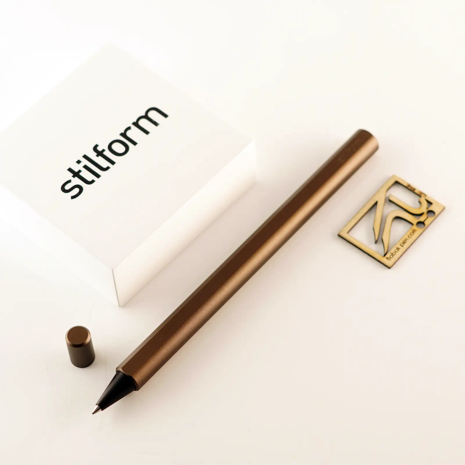 روان نویس آلومینیومی استیل فرم فلو قهوه ای گردویی STILFORM Aluminum FLOW RP Walnut brown