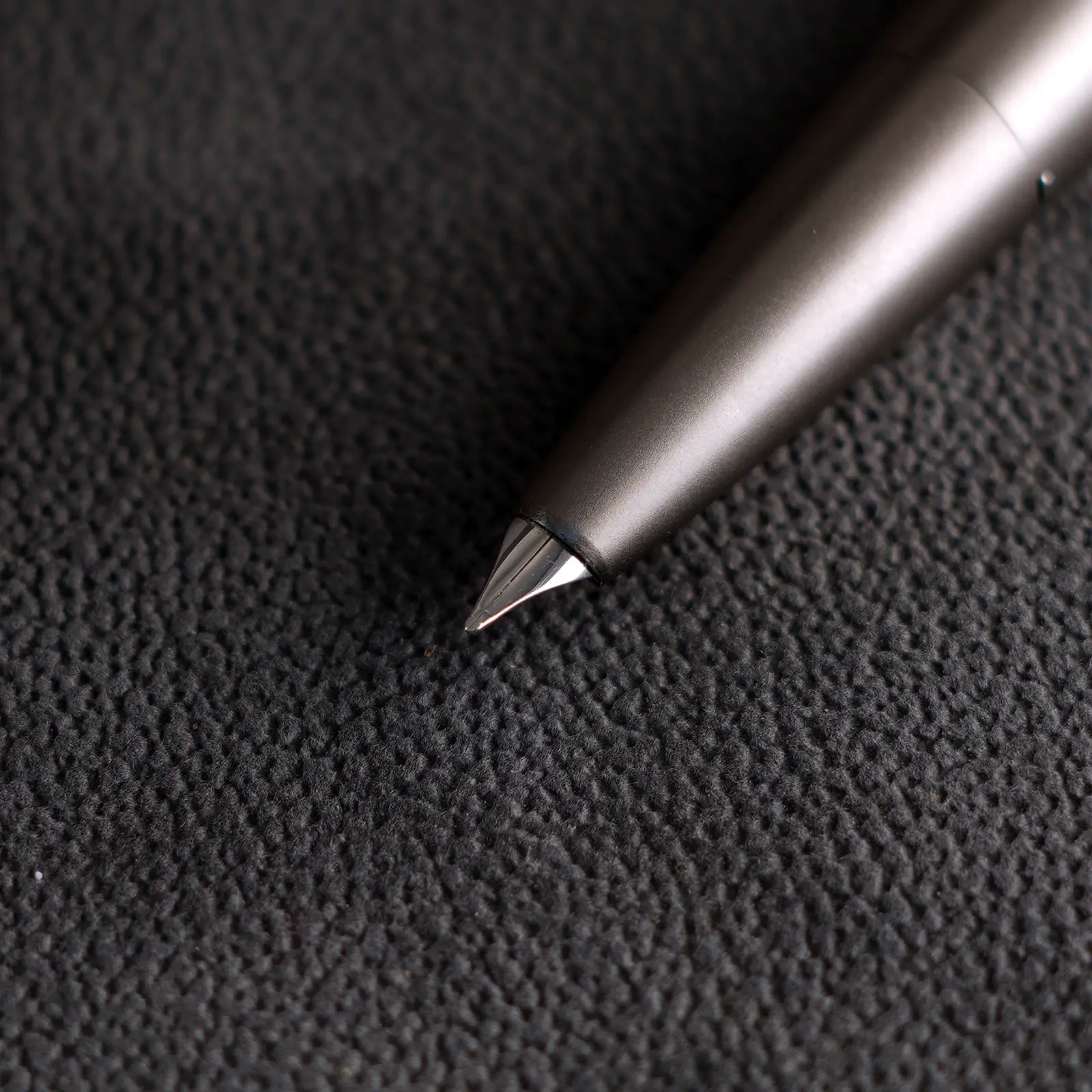 لامی 2000 امبر خوش قیمت (1)