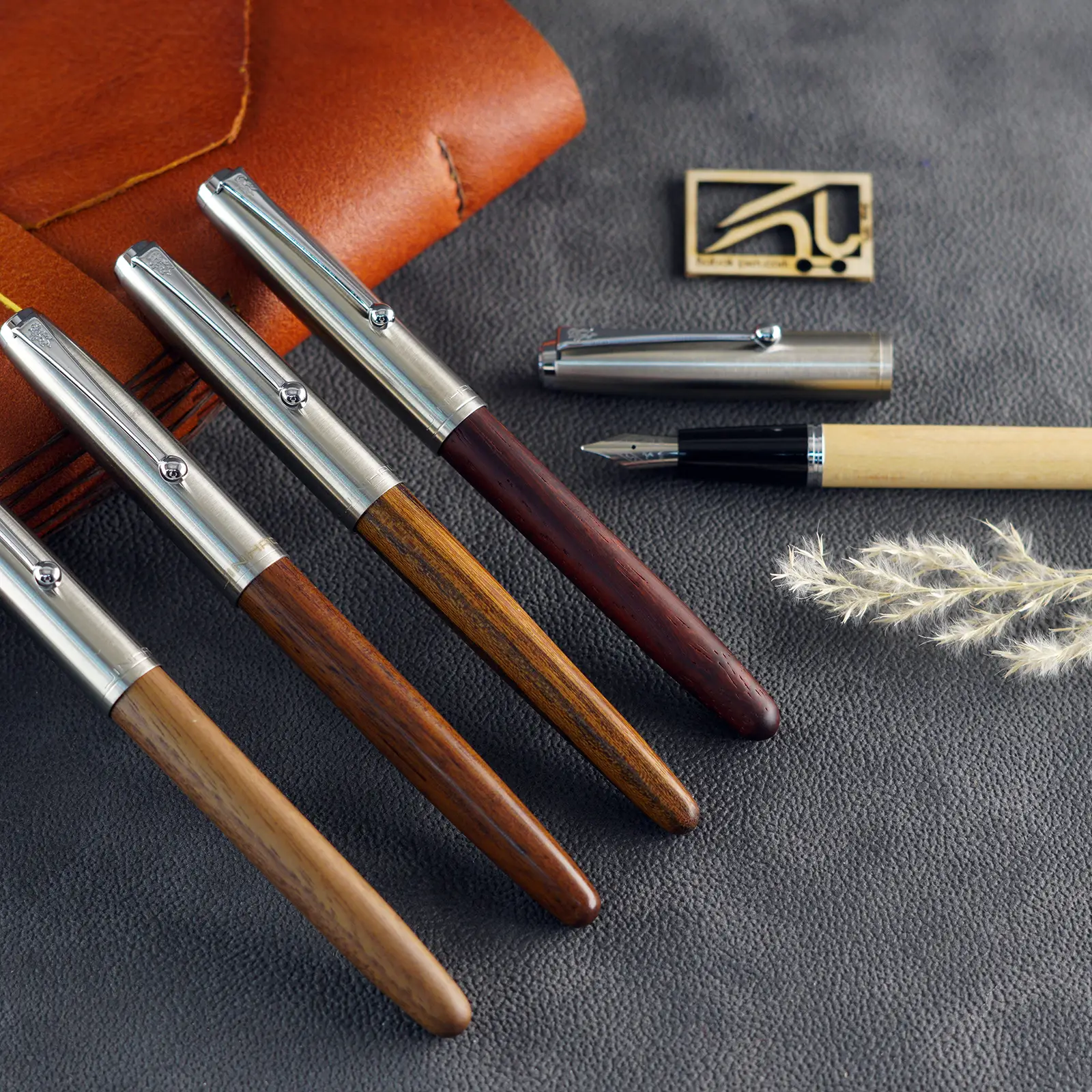 خودنویس جینهاو چوبی JINHAO wood 51A