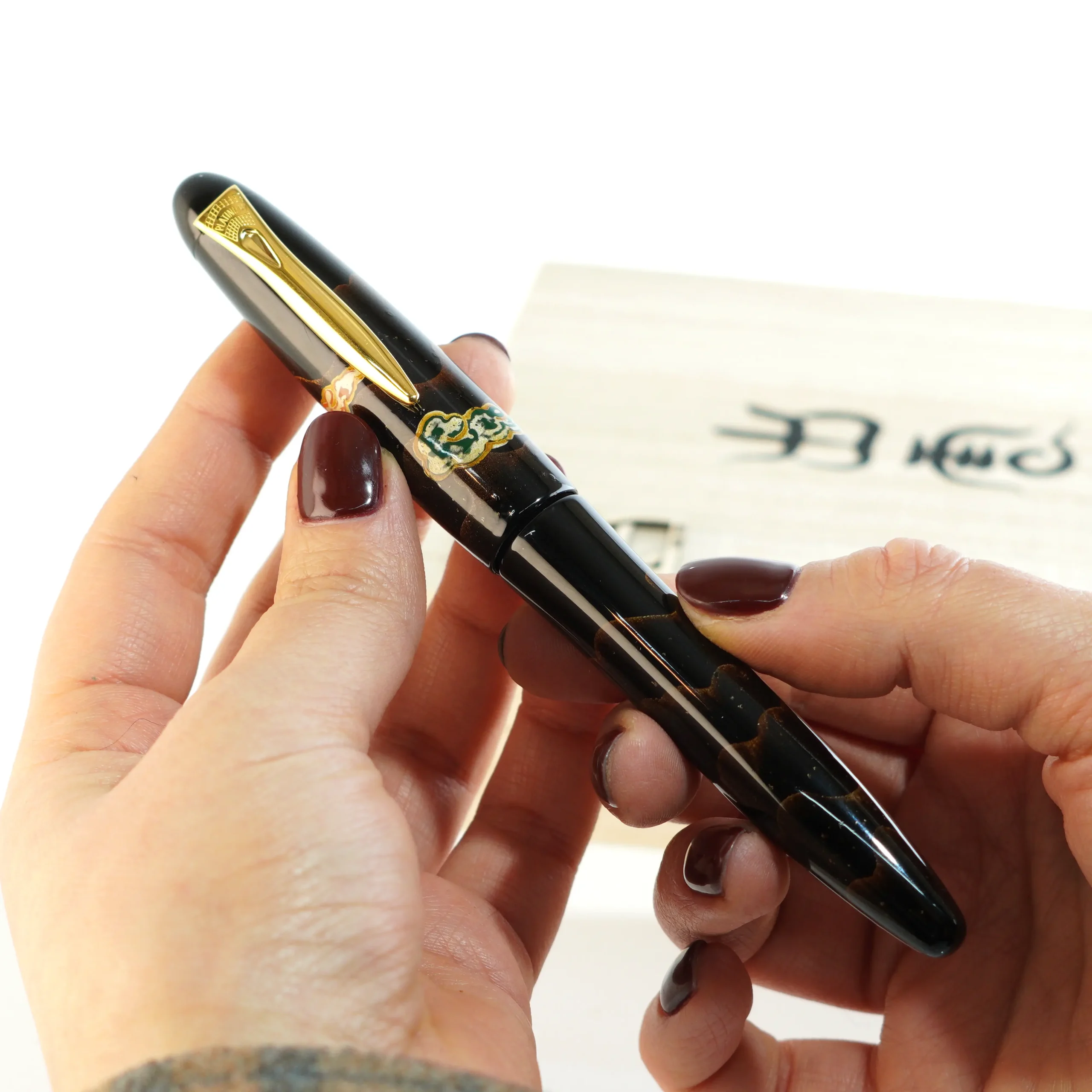 خودنویس پلاتینیوم ایزومو مدل یاکومو نوری طرح جینسن یاکومو PLATINUM Izumo Yakumo Nuri Ginsen Yakumo 91