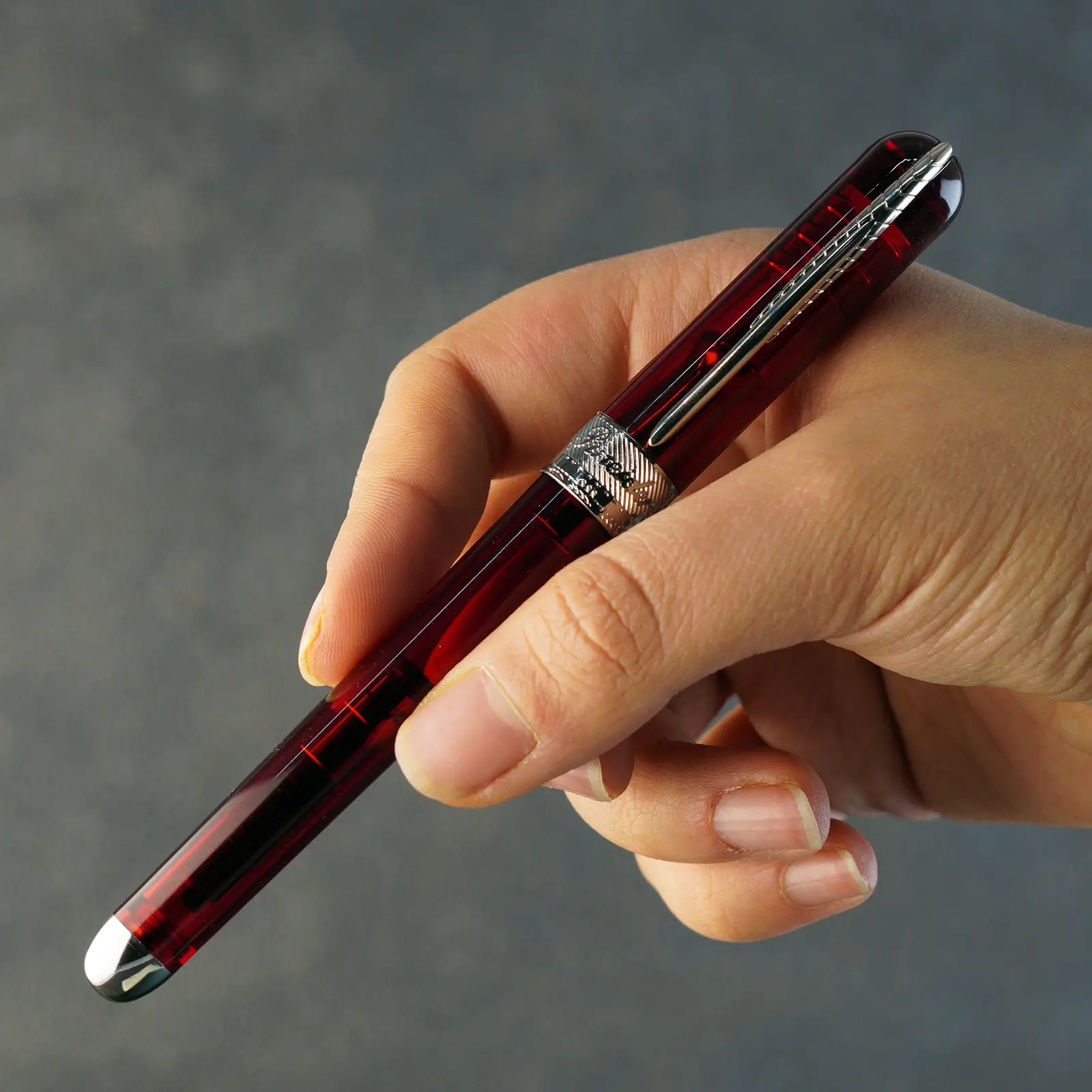 آواتار قرمز شفاف 6