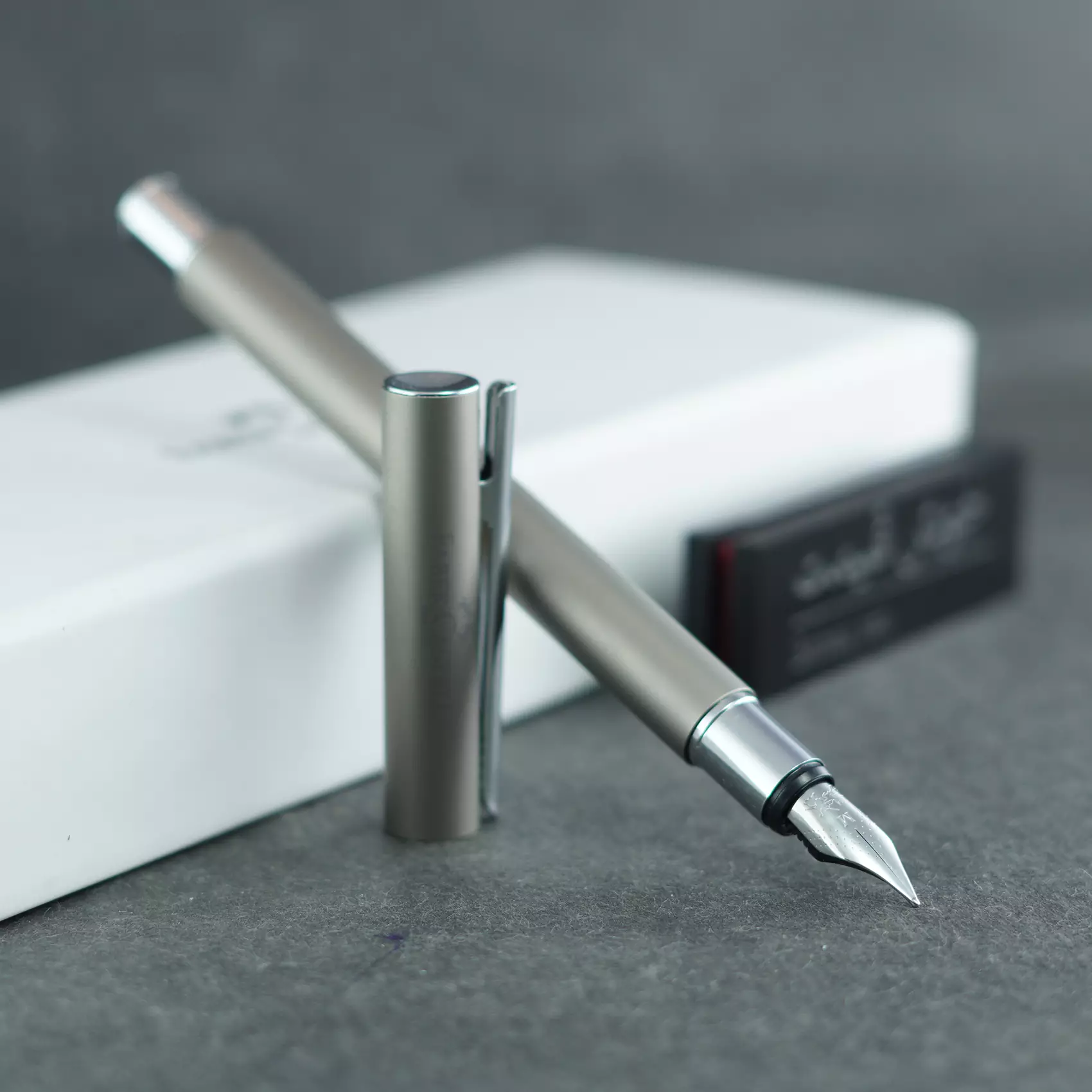 خودنویس فابرکاستل نئو اسلیم استیل مات [خوش قیمت] FABER-CASTELL Neo Slim Stainless Steel silver matt M 342100