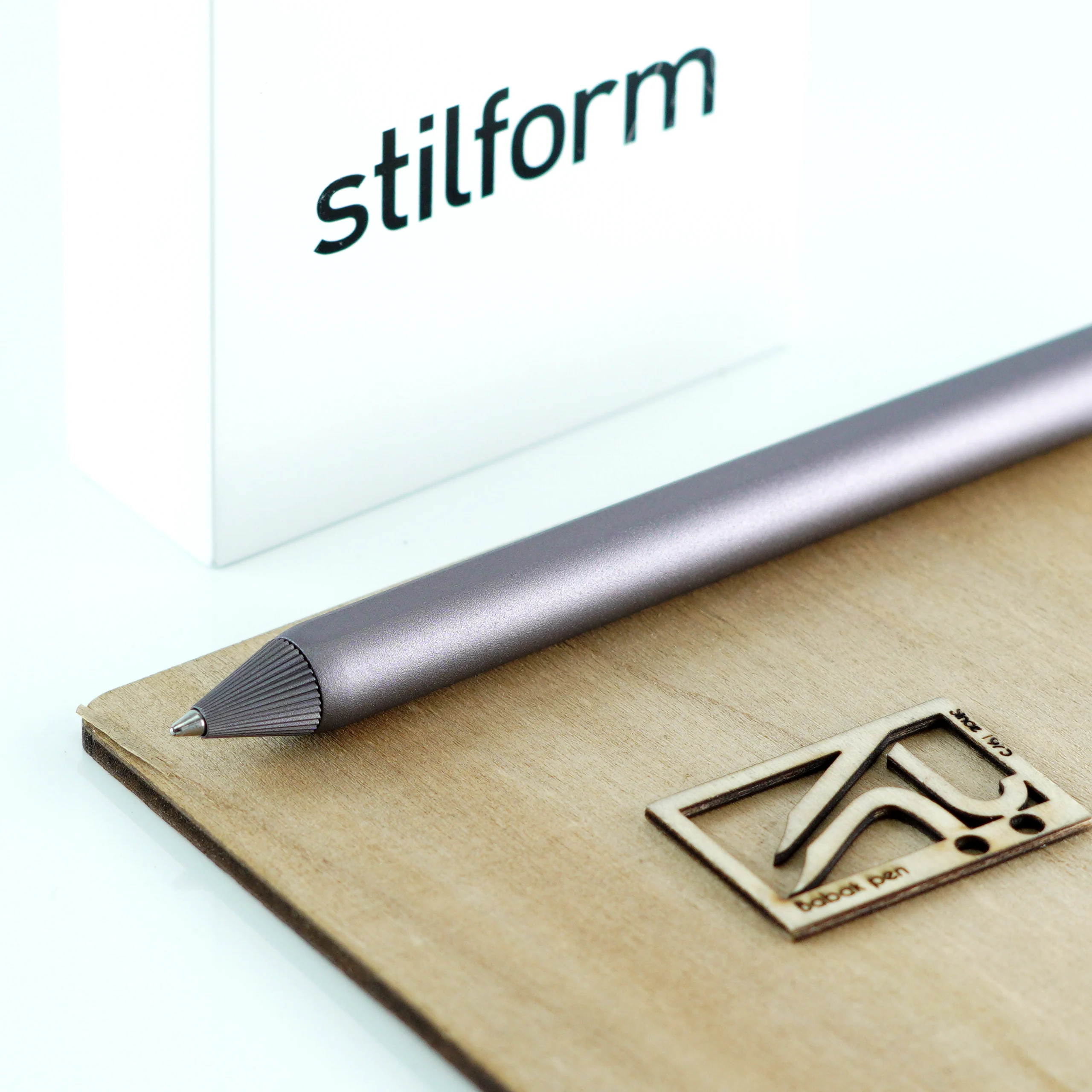 خودکار استیل فرم آلومینیومی ایون صورتی تیره STILFORM AEON Aluminium BP Velvet berry