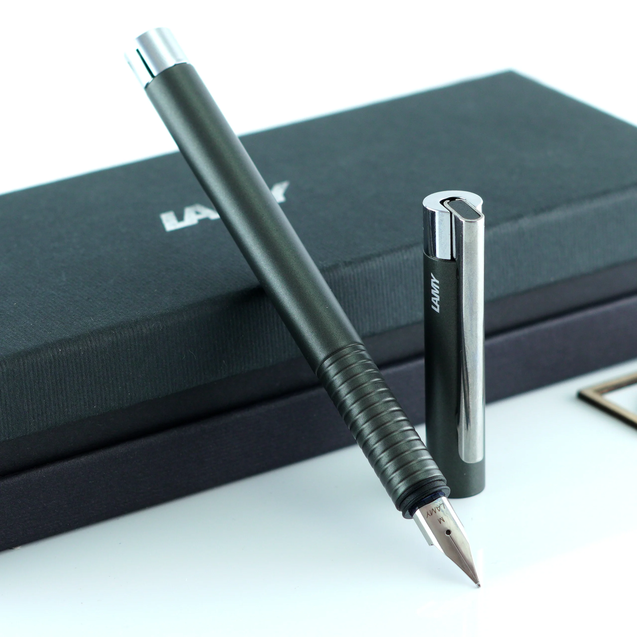 خودنویس لامی لوگو طوسی کلیف LAMY Logo FP Cliff grey 06