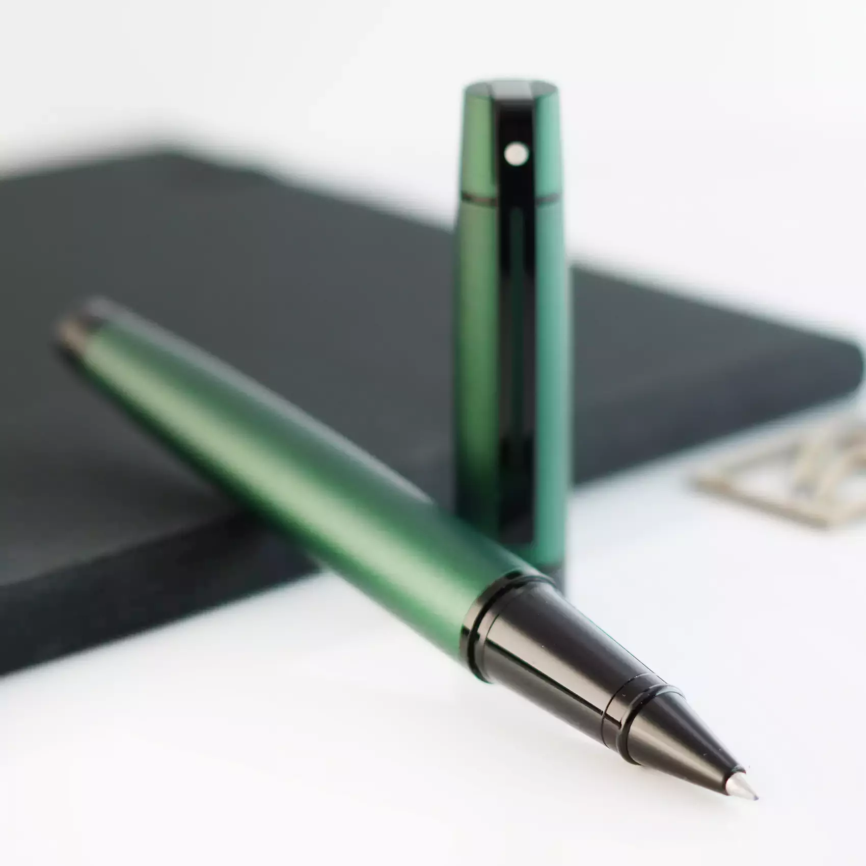 روان نویس شیفر 300 سبز SHEAFFER 300 RP Green PVD