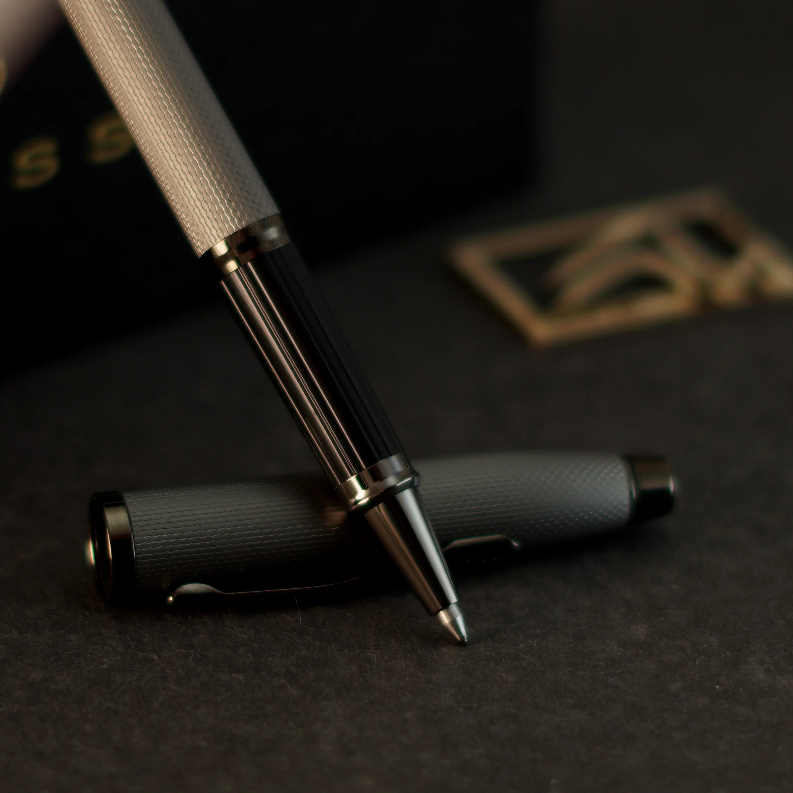 روان نویس کراس سنتری 2 الماسه دودی 4 1 scaled