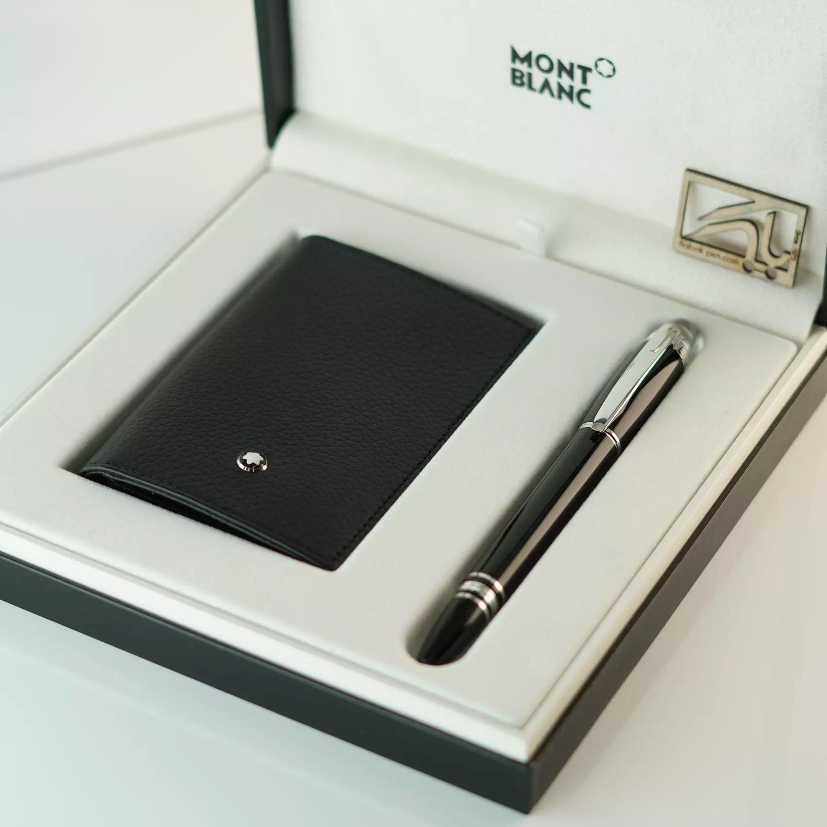 ست روان نویس و کیف پول مونبلان استار والکر MONTBLANC Starwalker fineliner and wallet set