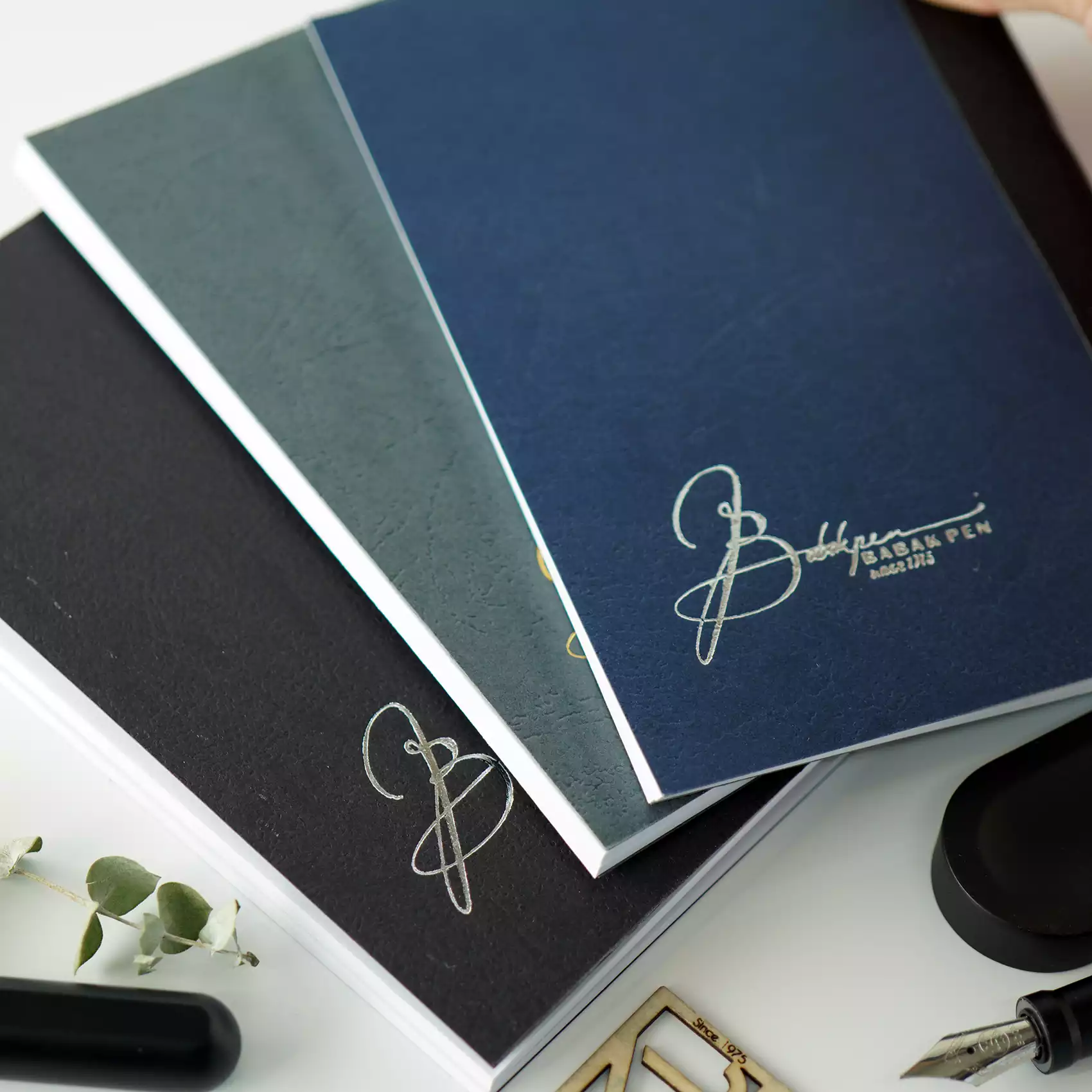 دفتر یادداشت دستساز بابک مخصوص خودنویس سه نقش جلد نرم BABAK Fountain pen friendly handmade notebook Soft cover Se naghsh A6